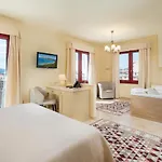 Regina Elena Otel 4*