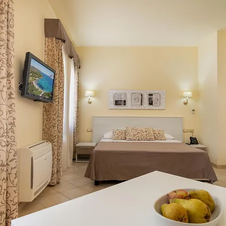 Regina Elena מלון 4*