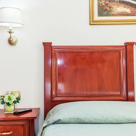 Regina Elena מלון