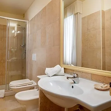 Hotel Regina Elena 4*