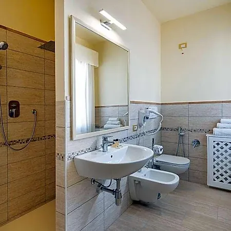 Hotel Regina Elena 4*