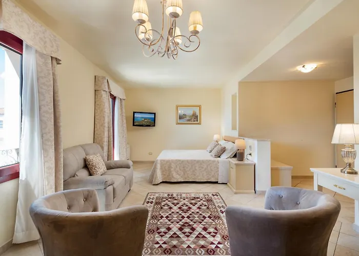 Regina Elena ホテル 4*