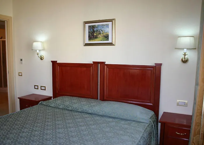 Regina Elena ホテル 4*